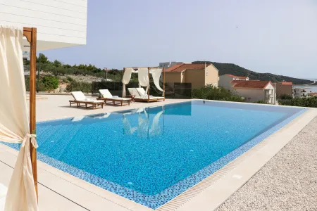 Villa Golden Lion - Sibenik, Dalmatia